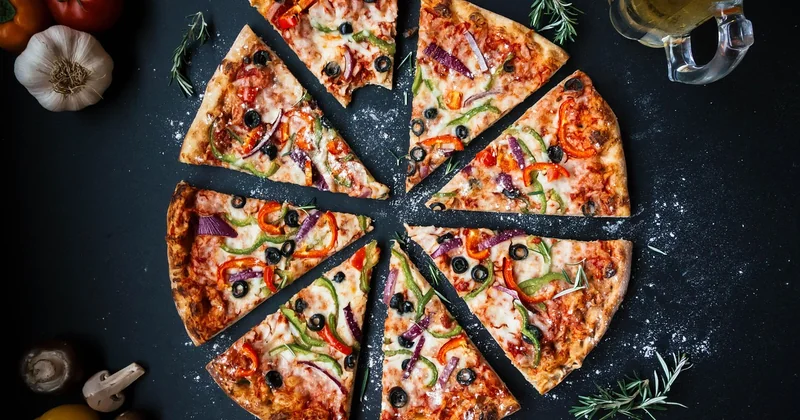 Cinq dîners qui tiennent dans un plat
